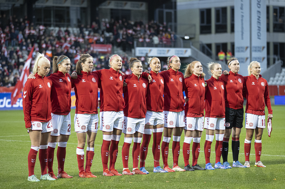 forklare Anger en million Montenegro scorede, men de danske fodboldkvinder vandt for fjerde gang i  VM-kvalifikationen - kvindesport.dk